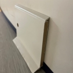 Плінтус HDF 80x15x2575 мм Dollken KSO 80 1013 Білий