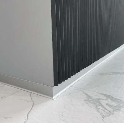 Плінтус алюмінієвий 80x12x2700 мм ALU-N8012R RAL